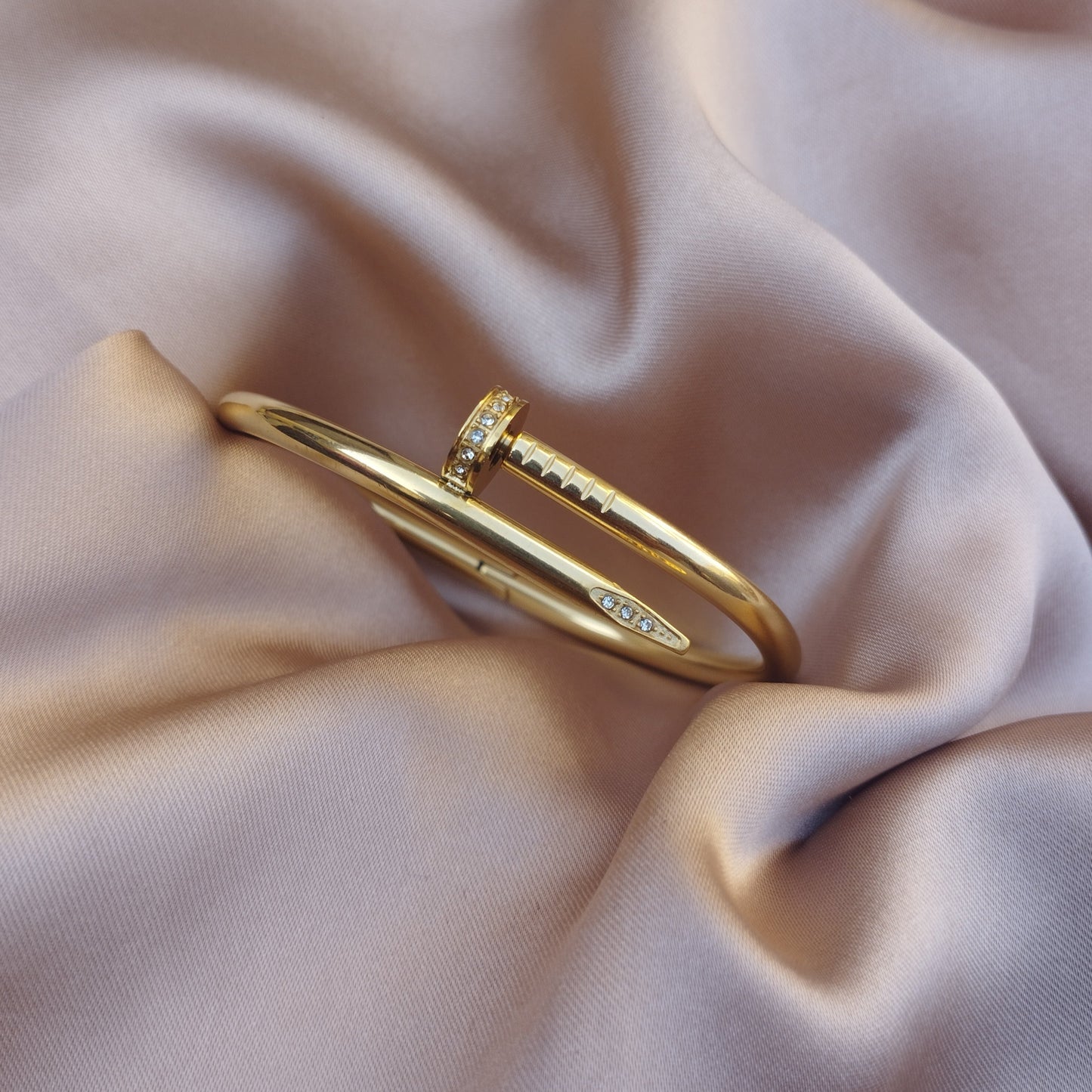 Diamond Ring Bracelet Golden