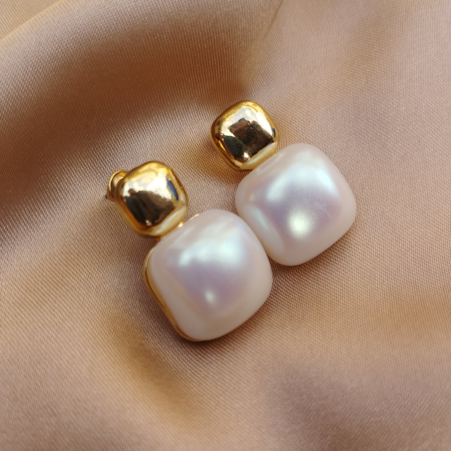 Rainbow Pearl Earings