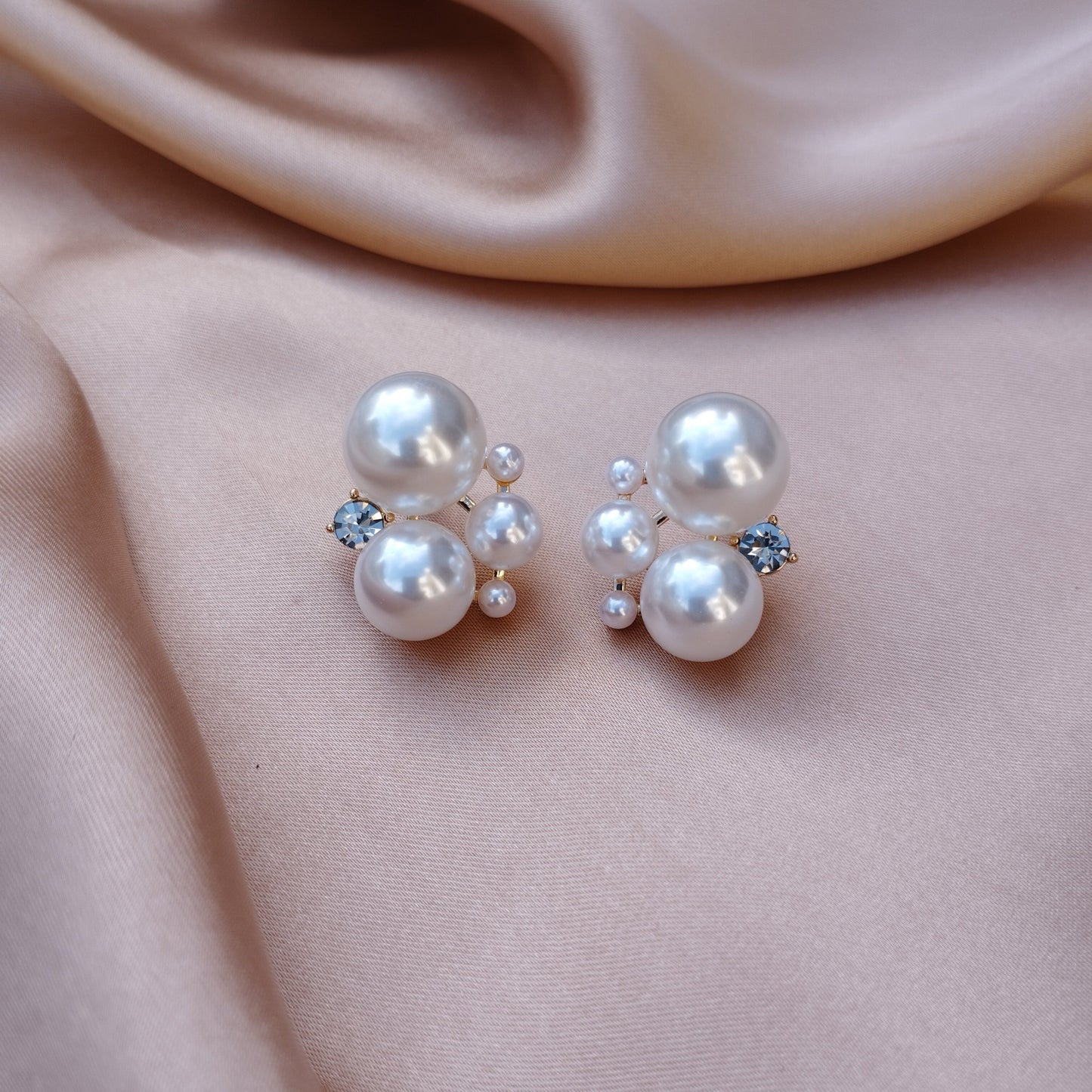 Pearl Earings