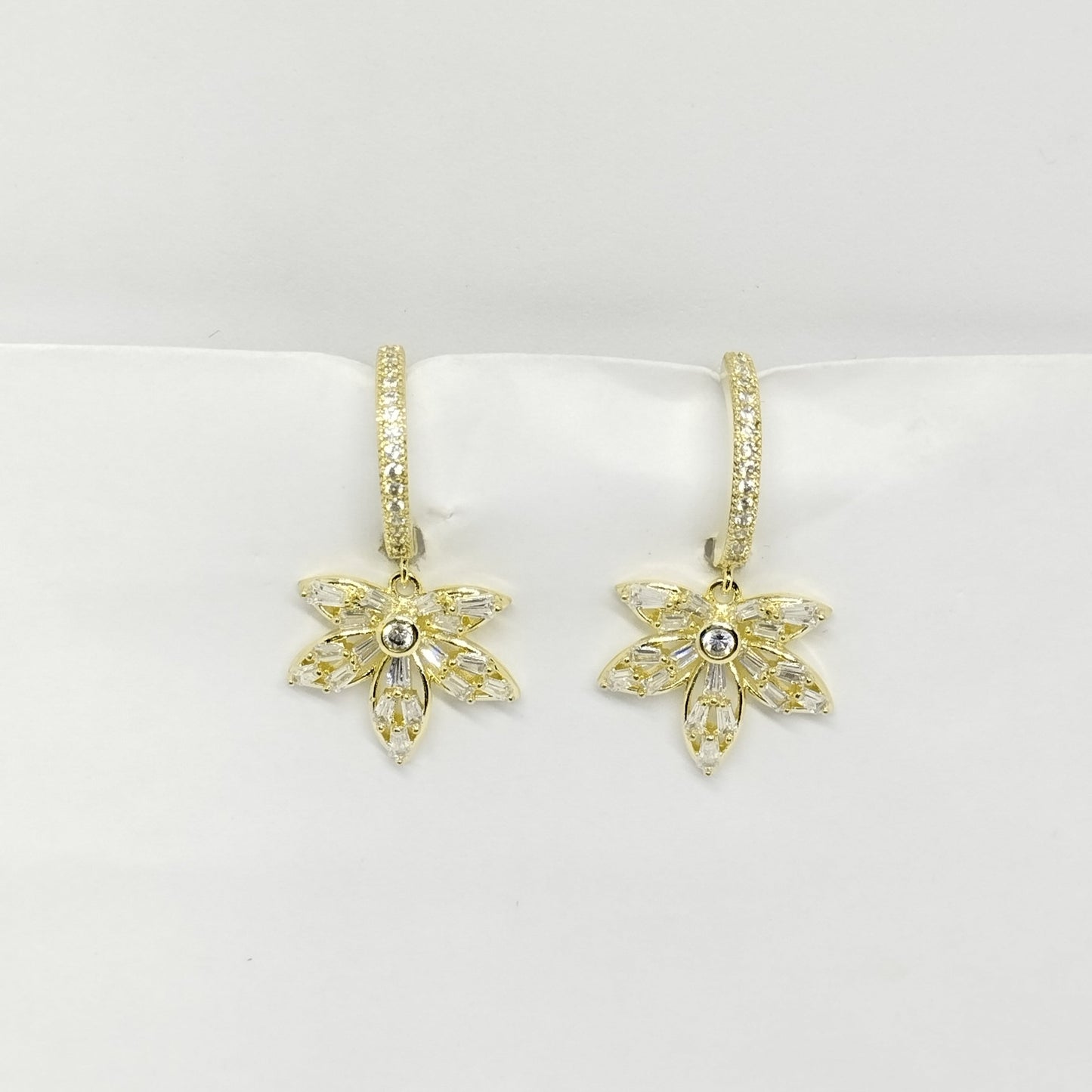 Crystal love earings